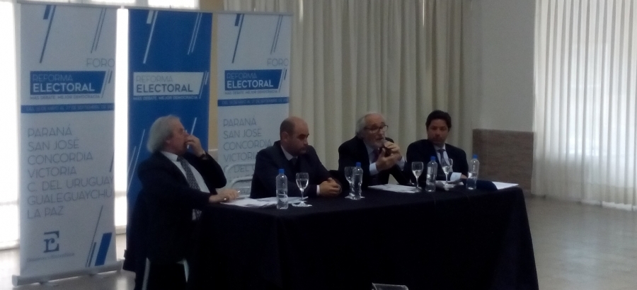 Se llevó a cabo en La Paz el séptimo encuentro del foro sobre la reforma electoral