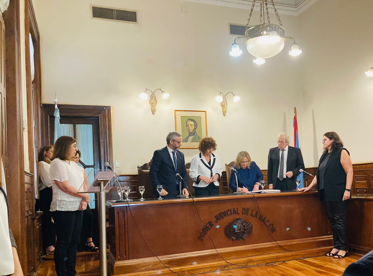 Imagen sobre Diputados y diputada nacionales electos/a recibieron sus diplomas